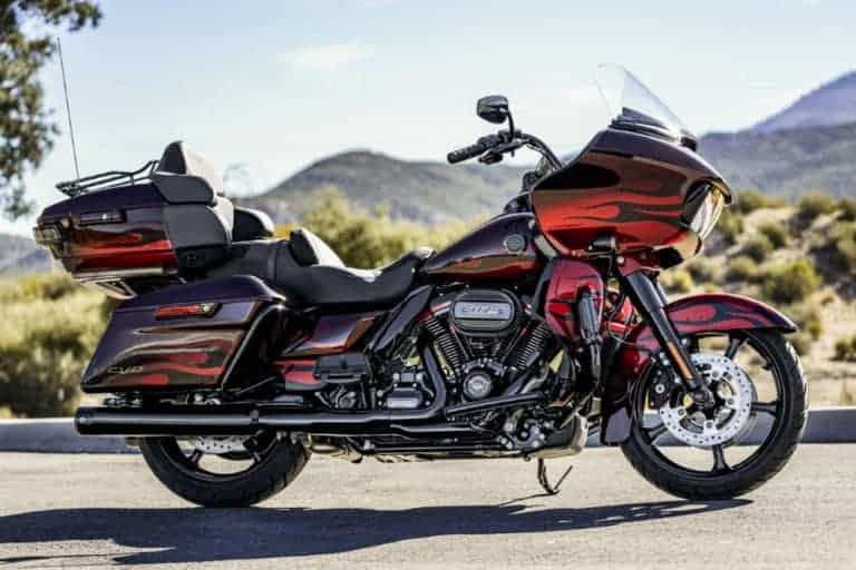 Harley-Davidson-CVO-Road-Glide-Limited-2-768x512