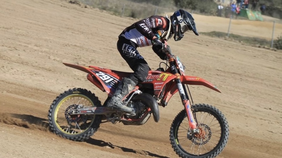 Motocross Espanha: Lusos no pódio no regional da Extremadura thumbnail