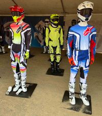 roupas da linha alpinestars racer