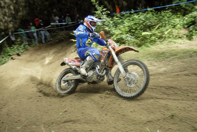 salminen2_bike_action_09_17_50